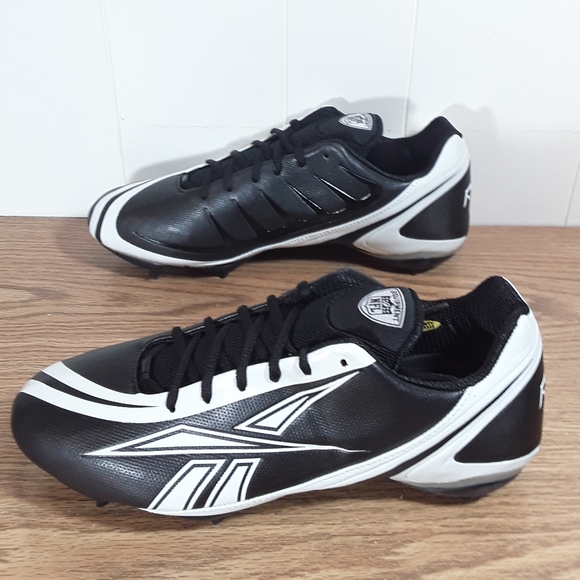 Reebok Other - NIB NFL Nike Pro burner football cleats 13.5